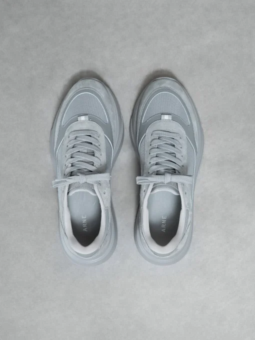 Technical Runner - Triple Grey