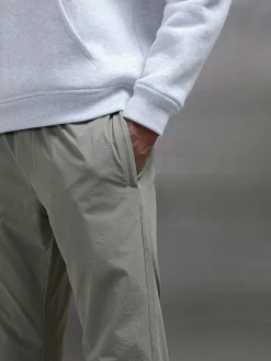 Utility Trackpant - Olive